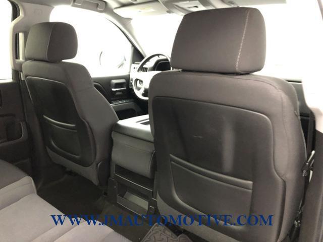 2015 Chevrolet Silverado 1500 4WD Crew Cab 143.5 LT w/2LT, available for sale in Naugatuck, Connecticut | J&M Automotive Sls&Svc LLC. Naugatuck, Connecticut 2015 Chevrolet Silverado 1500 4WD Crew Cab 143.5 LT w/2LT, available for sale in Naugatuck, Connecticut | J&M Automotive Sls&Svc LLC. Naugatuck, Connecticut