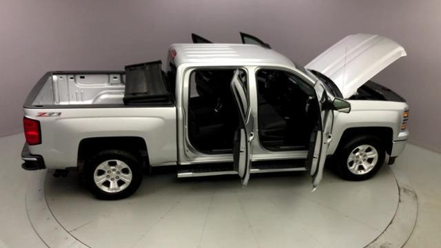 2015 Chevrolet Silverado 1500 4WD Crew Cab 143.5 LT w/2LT, available for sale in Naugatuck, Connecticut | J&M Automotive Sls&Svc LLC. Naugatuck, Connecticut 2015 Chevrolet Silverado 1500 4WD Crew Cab 143.5 LT w/2LT, available for sale in Naugatuck, Connecticut | J&M Automotive Sls&Svc LLC. Naugatuck, Connecticut