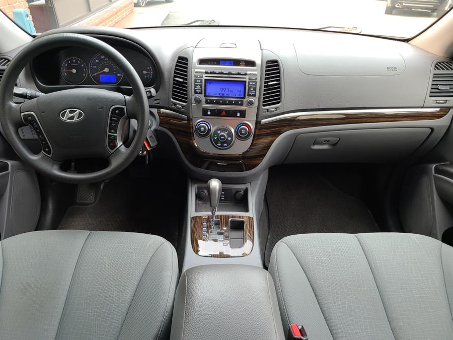 Used Hyundai Santa Fe FWD 4dr Auto GLS 2011 | National Auto Brokers, Inc.. Waterbury, Connecticut Used Hyundai Santa Fe FWD 4dr Auto GLS 2011 | National Auto Brokers, Inc.. Waterbury, Connecticut