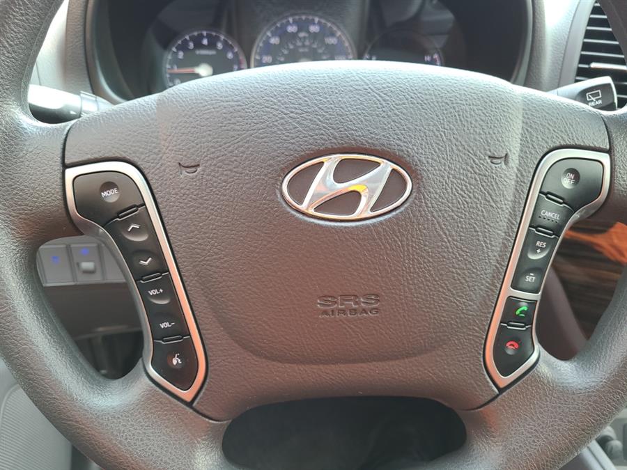 Used Hyundai Santa Fe FWD 4dr Auto GLS 2011 | National Auto Brokers, Inc.. Waterbury, Connecticut Used Hyundai Santa Fe FWD 4dr Auto GLS 2011 | National Auto Brokers, Inc.. Waterbury, Connecticut