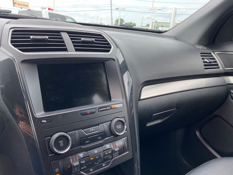 Used Ford Explorer XLT 4WD 2018 | Inman Motors Sales. Medford, Massachusetts Used Ford Explorer XLT 4WD 2018 | Inman Motors Sales. Medford, Massachusetts