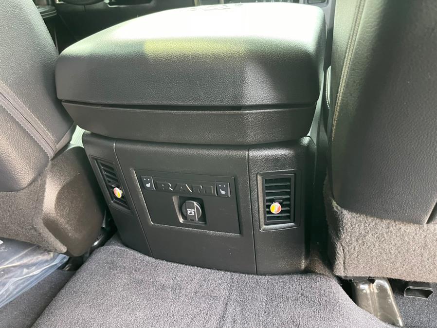 Used Ram 3500 Laramie 4x4 Crew Cab 6''4" Box 2018 | Mike And Tony Auto Sales, Inc. South Windsor, Connecticut Used Ram 3500 Laramie 4x4 Crew Cab 6''4" Box 2018 | Mike And Tony Auto Sales, Inc. South Windsor, Connecticut