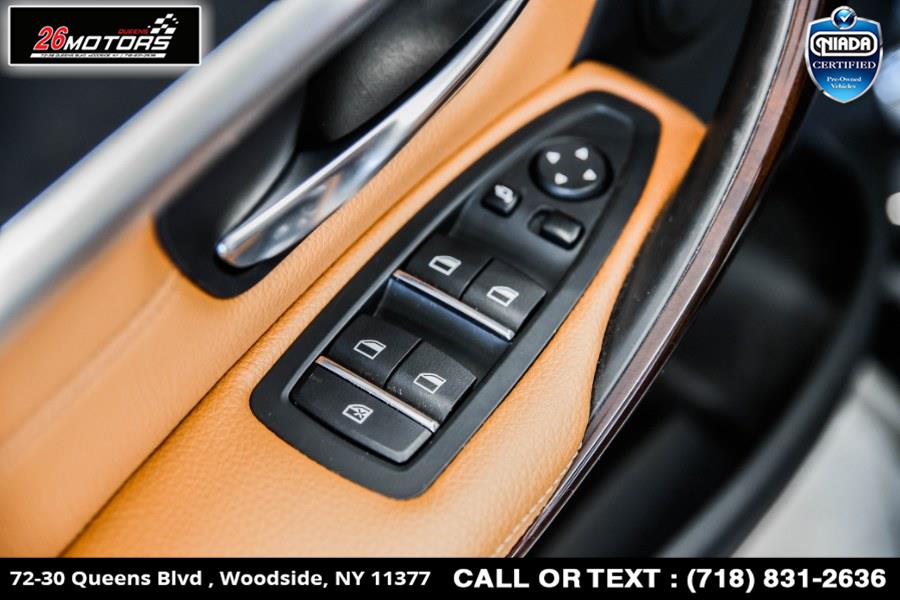 Used BMW 3 Series 330i xDrive Sedan 2018 | 26 Motors Queens. Woodside, New York Used BMW 3 Series 330i xDrive Sedan 2018 | 26 Motors Queens. Woodside, New York