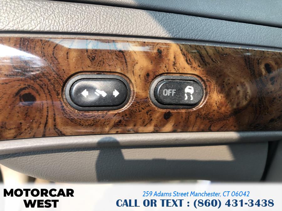 Used Mercury Grand Marquis 4dr Sdn LS 2010 | Motorcar West. Manchester, Connecticut Used Mercury Grand Marquis 4dr Sdn LS 2010 | Motorcar West. Manchester, Connecticut