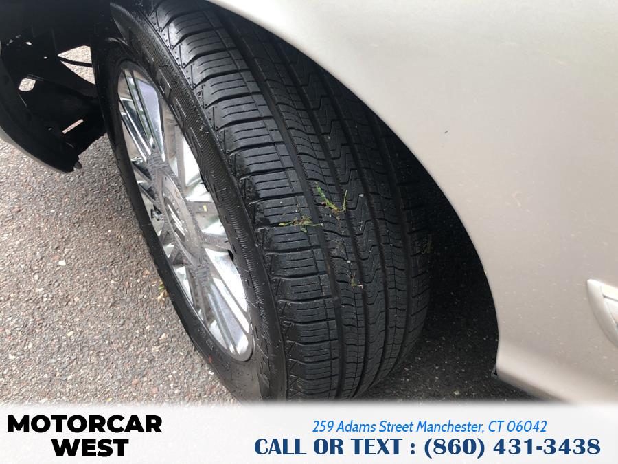 Used Mercury Grand Marquis 4dr Sdn LS 2010 | Motorcar West. Manchester, Connecticut Used Mercury Grand Marquis 4dr Sdn LS 2010 | Motorcar West. Manchester, Connecticut