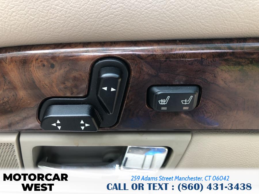 Used Mercury Grand Marquis 4dr Sdn LS 2010 | Motorcar West. Manchester, Connecticut Used Mercury Grand Marquis 4dr Sdn LS 2010 | Motorcar West. Manchester, Connecticut