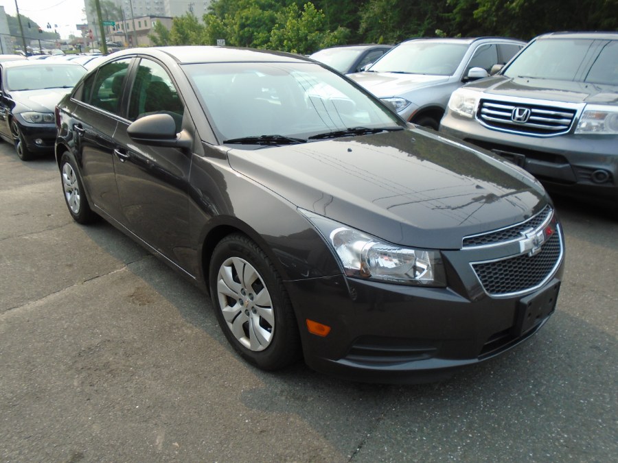 2014 Chevrolet Cruze 4dr Sdn Auto LS, available for sale in Waterbury, Connecticut | Jim Juliani Motors. Waterbury, Connecticut