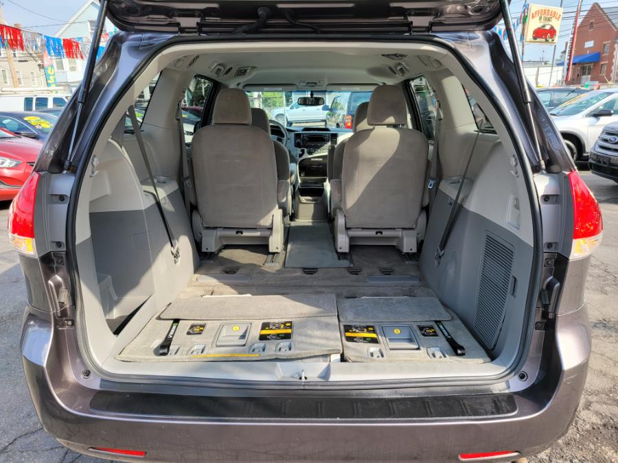 Used Toyota Sienna 5dr 7-Pass Van V6 LE AWD 2013 | Affordable Motors Inc. Bridgeport, Connecticut Used Toyota Sienna 5dr 7-Pass Van V6 LE AWD 2013 | Affordable Motors Inc. Bridgeport, Connecticut
