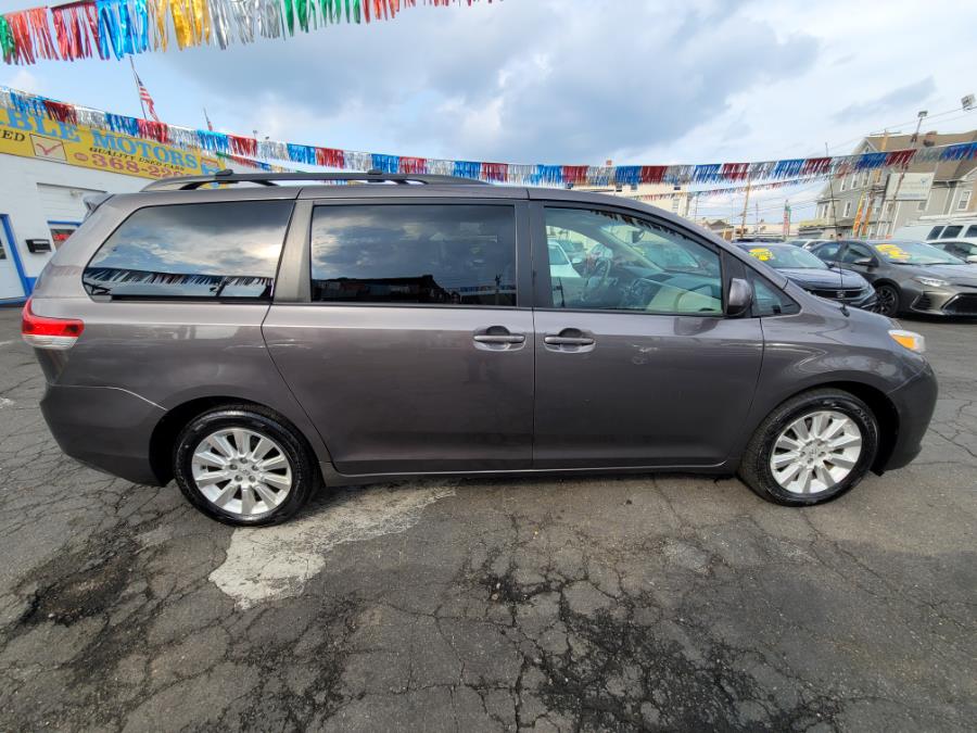 Used Toyota Sienna 5dr 7-Pass Van V6 LE AWD 2013 | Affordable Motors Inc. Bridgeport, Connecticut Used Toyota Sienna 5dr 7-Pass Van V6 LE AWD 2013 | Affordable Motors Inc. Bridgeport, Connecticut