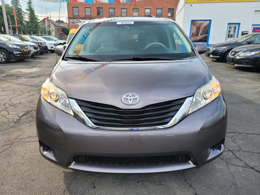 Used Toyota Sienna 5dr 7-Pass Van V6 LE AWD 2013 | Affordable Motors Inc. Bridgeport, Connecticut Used Toyota Sienna 5dr 7-Pass Van V6 LE AWD 2013 | Affordable Motors Inc. Bridgeport, Connecticut