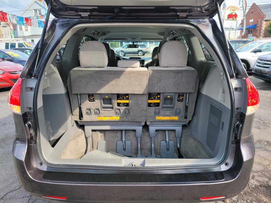 Used Toyota Sienna 5dr 7-Pass Van V6 LE AWD 2013 | Affordable Motors Inc. Bridgeport, Connecticut Used Toyota Sienna 5dr 7-Pass Van V6 LE AWD 2013 | Affordable Motors Inc. Bridgeport, Connecticut