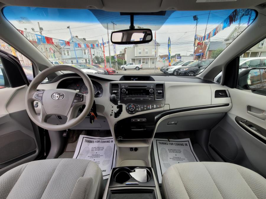 Used Toyota Sienna 5dr 7-Pass Van V6 LE AWD 2013 | Affordable Motors Inc. Bridgeport, Connecticut Used Toyota Sienna 5dr 7-Pass Van V6 LE AWD 2013 | Affordable Motors Inc. Bridgeport, Connecticut