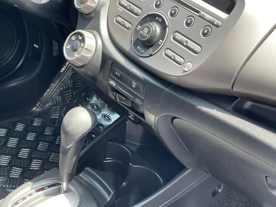 2010 Honda Fit 5dr HB Auto, available for sale in Corona, California | Green Light Auto. Corona, California 2010 Honda Fit 5dr HB Auto, available for sale in Corona, California | Green Light Auto. Corona, California