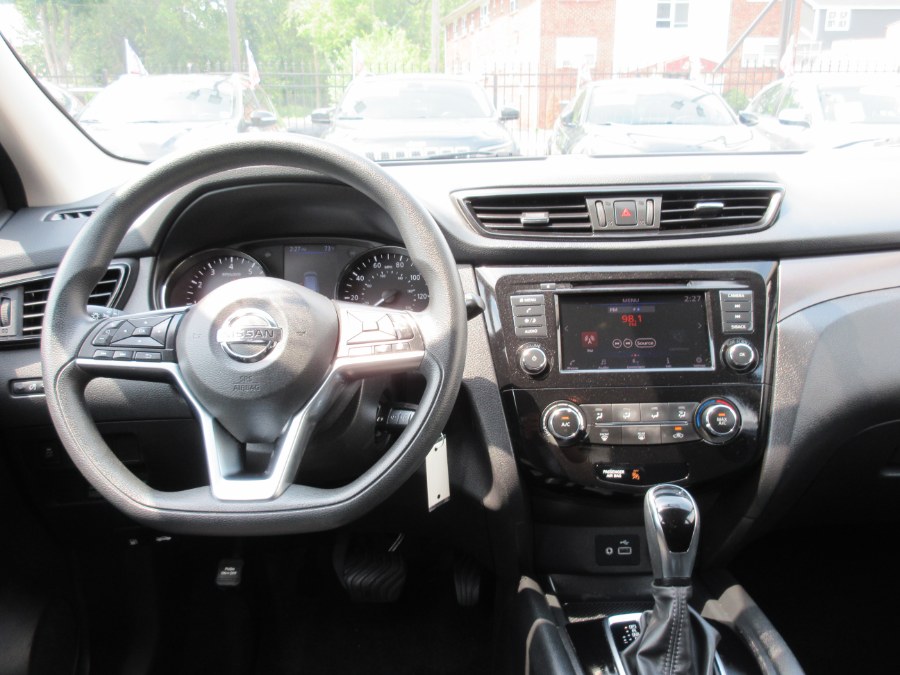 2019 Nissan Rogue Sport AWD S, available for sale in Linden, New Jersey | Route 27 Auto Mall. Linden, New Jersey 2019 Nissan Rogue Sport AWD S, available for sale in Linden, New Jersey | Route 27 Auto Mall. Linden, New Jersey