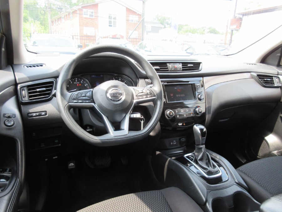 2019 Nissan Rogue Sport AWD S, available for sale in Linden, New Jersey | Route 27 Auto Mall. Linden, New Jersey 2019 Nissan Rogue Sport AWD S, available for sale in Linden, New Jersey | Route 27 Auto Mall. Linden, New Jersey