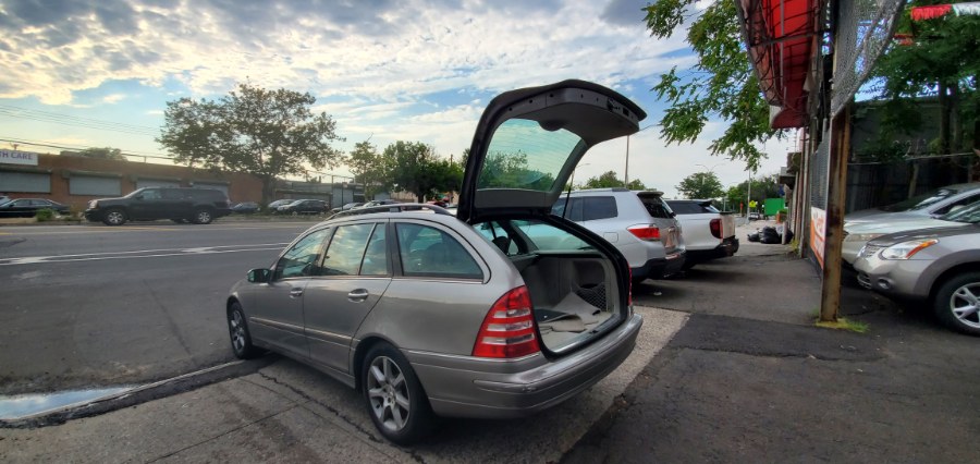 Used Mercedes-Benz C-Class 4dr Wgn 2.6L 4MATIC *Ltd Avail* 2005 | Rubber Bros Auto World. Brooklyn, New York Used Mercedes-Benz C-Class 4dr Wgn 2.6L 4MATIC *Ltd Avail* 2005 | Rubber Bros Auto World. Brooklyn, New York