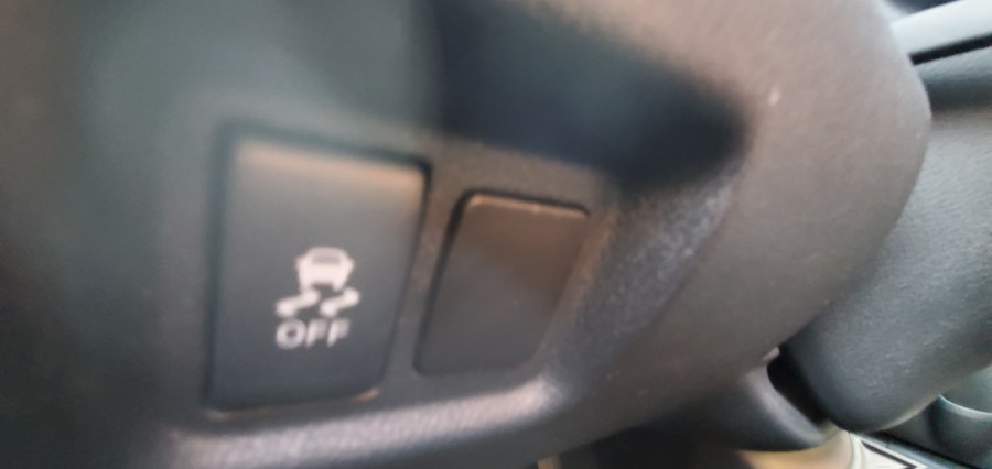 Used Nissan Versa 4dr Sdn Auto 1.6 S 2015 | Rubber Bros Auto World. Brooklyn, New York Used Nissan Versa 4dr Sdn Auto 1.6 S 2015 | Rubber Bros Auto World. Brooklyn, New York