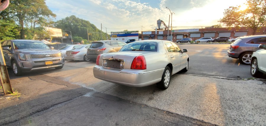 Used Lincoln Town Car 4dr Sdn Signature Limited 2007 | Rubber Bros Auto World. Brooklyn, New York Used Lincoln Town Car 4dr Sdn Signature Limited 2007 | Rubber Bros Auto World. Brooklyn, New York