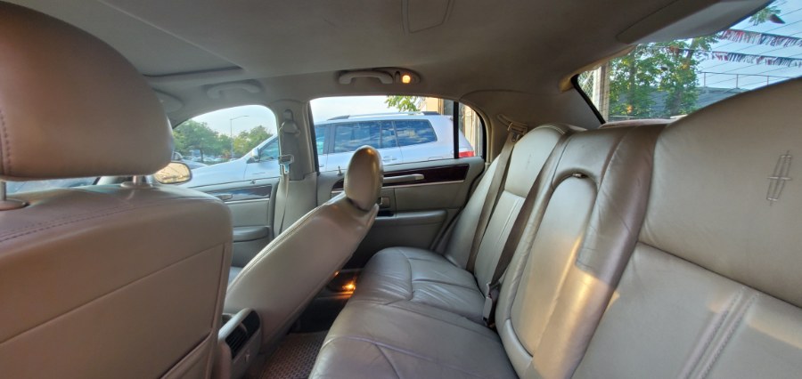 Used Lincoln Town Car 4dr Sdn Signature Limited 2007 | Rubber Bros Auto World. Brooklyn, New York Used Lincoln Town Car 4dr Sdn Signature Limited 2007 | Rubber Bros Auto World. Brooklyn, New York