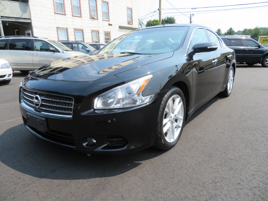 Used Nissan Maxima 4dr Sdn V6 CVT 3.5 SV w/Premium Pkg 2011 | Auto Match LLC. Waterbury, Connecticut Used Nissan Maxima 4dr Sdn V6 CVT 3.5 SV w/Premium Pkg 2011 | Auto Match LLC. Waterbury, Connecticut
