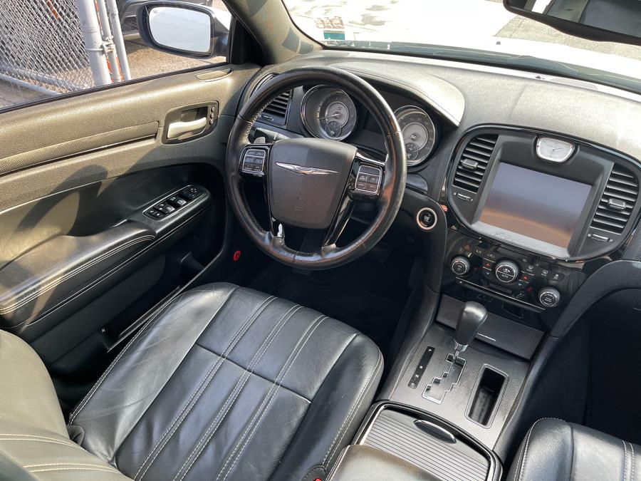 2014 Chrysler 300 4dr Sdn 300S AWD, available for sale in Bronx, New York | New York Motors Group Solutions LLC. Bronx, New York 2014 Chrysler 300 4dr Sdn 300S AWD, available for sale in Bronx, New York | New York Motors Group Solutions LLC. Bronx, New York