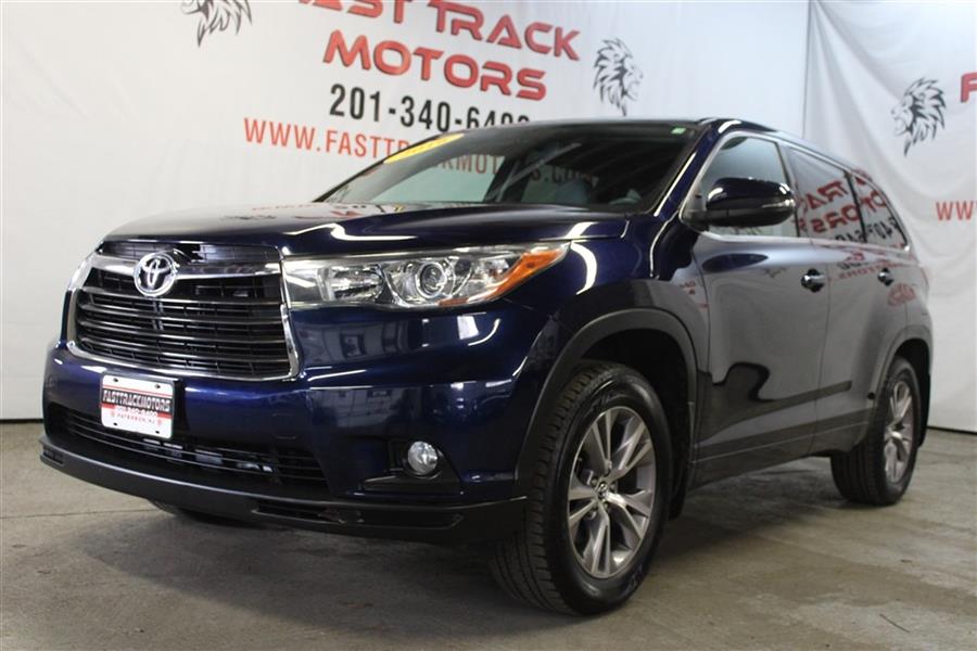 Used Toyota Highlander LE 2016 | Fast Track Motors. Paterson, New Jersey Used Toyota Highlander LE 2016 | Fast Track Motors. Paterson, New Jersey