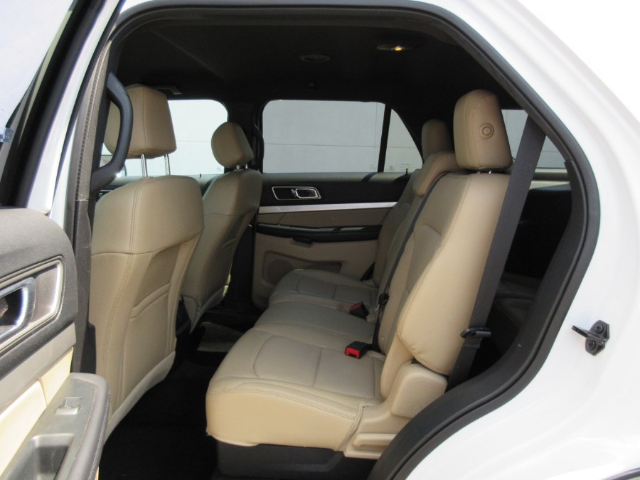 2017 Ford Explorer XLT 4WD, available for sale in Linden, New Jersey | Route 27 Auto Mall. Linden, New Jersey 2017 Ford Explorer XLT 4WD, available for sale in Linden, New Jersey | Route 27 Auto Mall. Linden, New Jersey