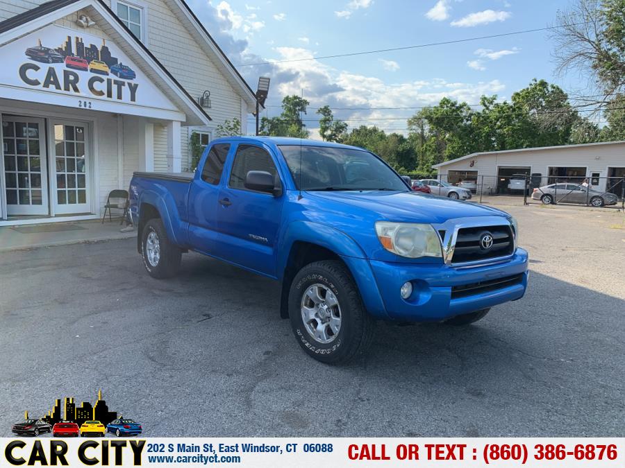 2005 Toyota Tacoma Access 128" V6 Auto 4WD, available for sale in East Windsor, Connecticut | Car City LLC. East Windsor, Connecticut