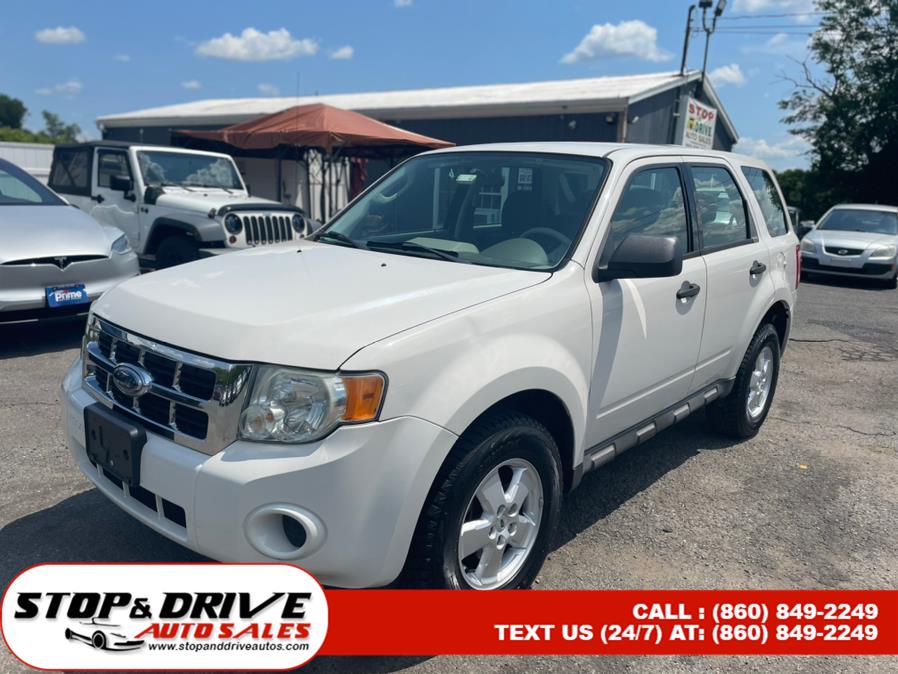 2009 Ford Escape FWD 4dr I4 Auto XLS, available for sale in East Windsor, Connecticut | Stop & Drive Auto Sales. East Windsor, Connecticut
