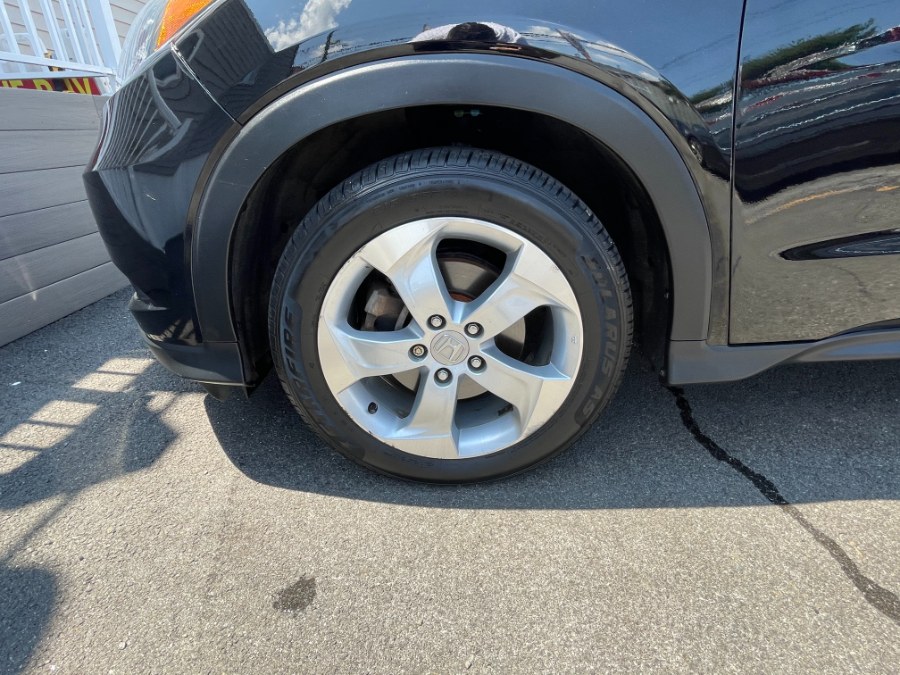 2016 Honda HR-V AWD 4dr CVT EX-L w/Navi, available for sale in Paterson, New Jersey | DZ Automall. Paterson, New Jersey 2016 Honda HR-V AWD 4dr CVT EX-L w/Navi, available for sale in Paterson, New Jersey | DZ Automall. Paterson, New Jersey