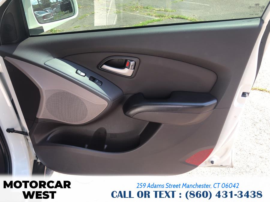 Used Hyundai Tucson AWD 4dr Auto Limited *Ltd Avail* 2011 | Motorcar West. Manchester, Connecticut Used Hyundai Tucson AWD 4dr Auto Limited *Ltd Avail* 2011 | Motorcar West. Manchester, Connecticut