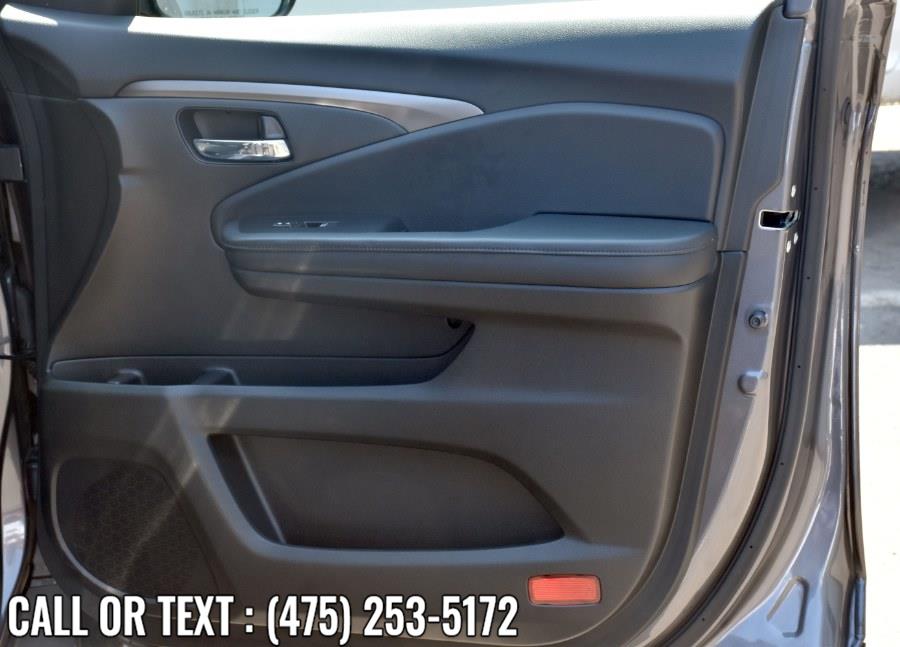 Used Honda Pilot EX-L AWD 2018 | Highline Car Connection. Waterbury, Connecticut Used Honda Pilot EX-L AWD 2018 | Highline Car Connection. Waterbury, Connecticut