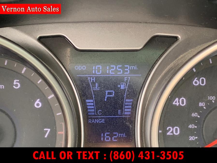 2012 Hyundai Veloster 3dr Cpe Auto w/Gray Int, available for sale in Manchester, Connecticut | Vernon Auto Sale & Service. Manchester, Connecticut 2012 Hyundai Veloster 3dr Cpe Auto w/Gray Int, available for sale in Manchester, Connecticut | Vernon Auto Sale & Service. Manchester, Connecticut