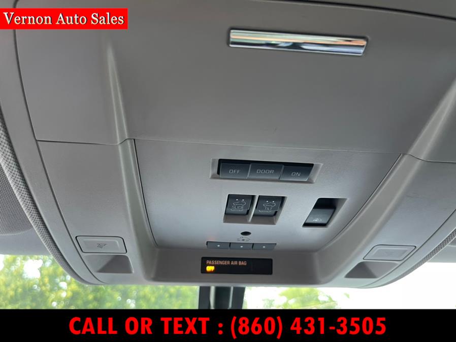 2015 GMC Sierra 1500 4WD Crew Cab 143.5" SLT, available for sale in Manchester, Connecticut | Vernon Auto Sale & Service. Manchester, Connecticut 2015 GMC Sierra 1500 4WD Crew Cab 143.5" SLT, available for sale in Manchester, Connecticut | Vernon Auto Sale & Service. Manchester, Connecticut