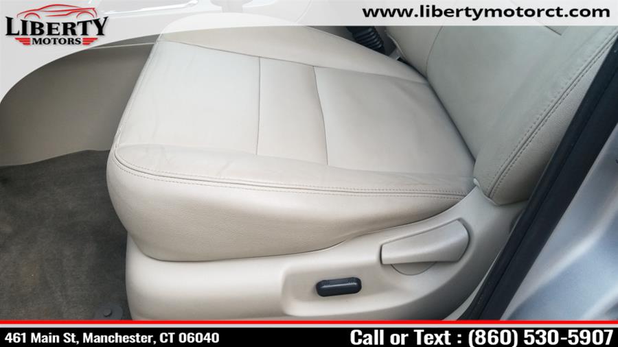 Used Ford Escape 4WD 4dr XLT 2012 | Liberty Motors. Manchester, Connecticut Used Ford Escape 4WD 4dr XLT 2012 | Liberty Motors. Manchester, Connecticut