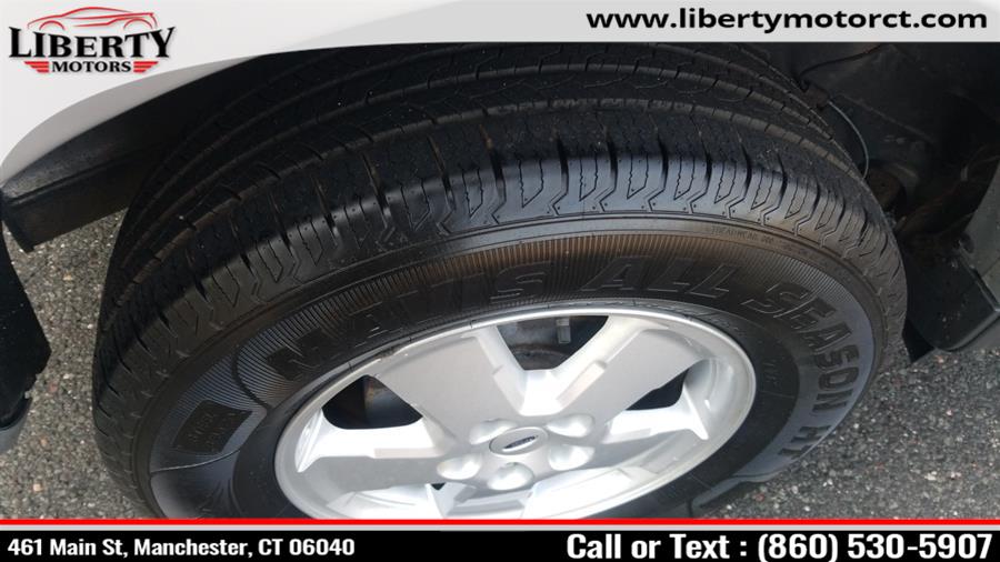 Used Ford Escape 4WD 4dr XLT 2012 | Liberty Motors. Manchester, Connecticut Used Ford Escape 4WD 4dr XLT 2012 | Liberty Motors. Manchester, Connecticut