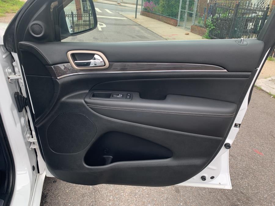 2014 Jeep Grand Cherokee 4WD 4dr Overland, available for sale in Jamaica, New York | Sylhet Motors Inc.. Jamaica, New York 2014 Jeep Grand Cherokee 4WD 4dr Overland, available for sale in Jamaica, New York | Sylhet Motors Inc.. Jamaica, New York