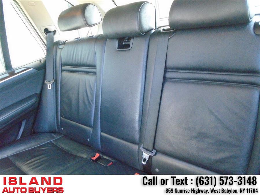 Used BMW X5 xDrive35i Premium AWD 4dr SUV 2012 | Island Auto Buyers. West Babylon, New York Used BMW X5 xDrive35i Premium AWD 4dr SUV 2012 | Island Auto Buyers. West Babylon, New York