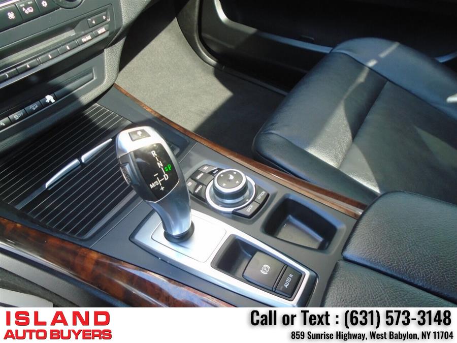 Used BMW X5 xDrive35i Premium AWD 4dr SUV 2012 | Island Auto Buyers. West Babylon, New York Used BMW X5 xDrive35i Premium AWD 4dr SUV 2012 | Island Auto Buyers. West Babylon, New York