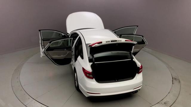 Used Hyundai Sonata 4dr Sdn 2.4L SE PZEV 2016 | J&M Automotive Sls&Svc LLC. Naugatuck, Connecticut Used Hyundai Sonata 4dr Sdn 2.4L SE PZEV 2016 | J&M Automotive Sls&Svc LLC. Naugatuck, Connecticut
