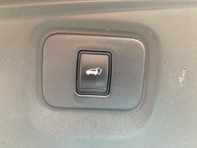 2017 Nissan Pathfinder Platinum, available for sale in Forestville, Maryland | Valentine Motor Company. Forestville, Maryland 2017 Nissan Pathfinder Platinum, available for sale in Forestville, Maryland | Valentine Motor Company. Forestville, Maryland