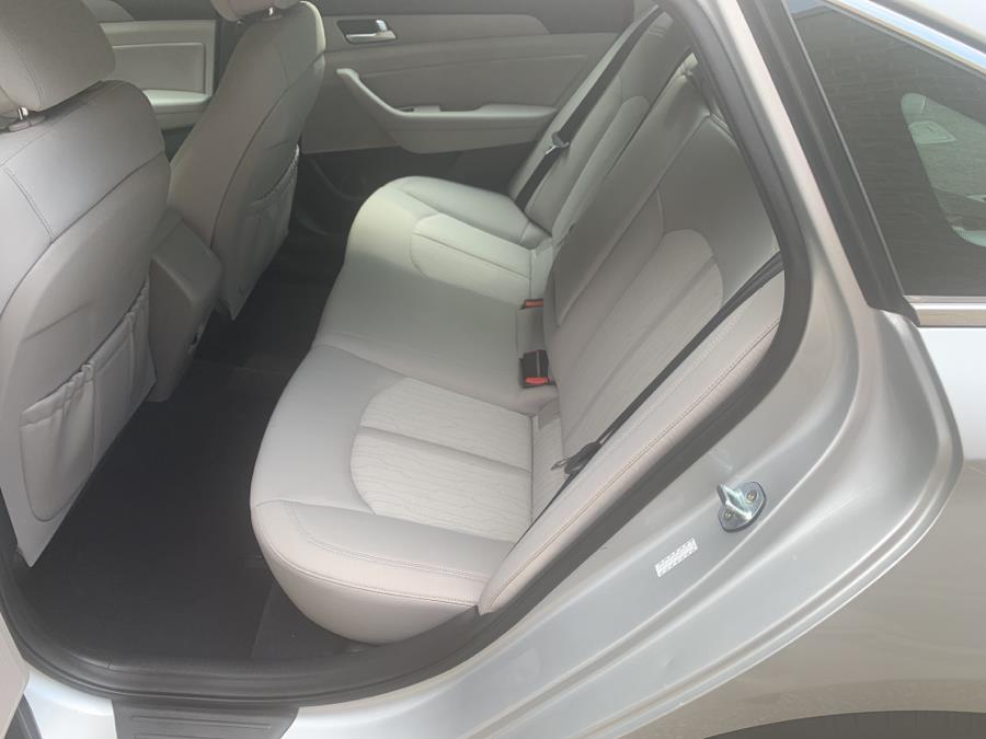 Used Hyundai Sonata Hybrid 4dr Sdn SE 2016 | TJ Motors. New London, Connecticut Used Hyundai Sonata Hybrid 4dr Sdn SE 2016 | TJ Motors. New London, Connecticut