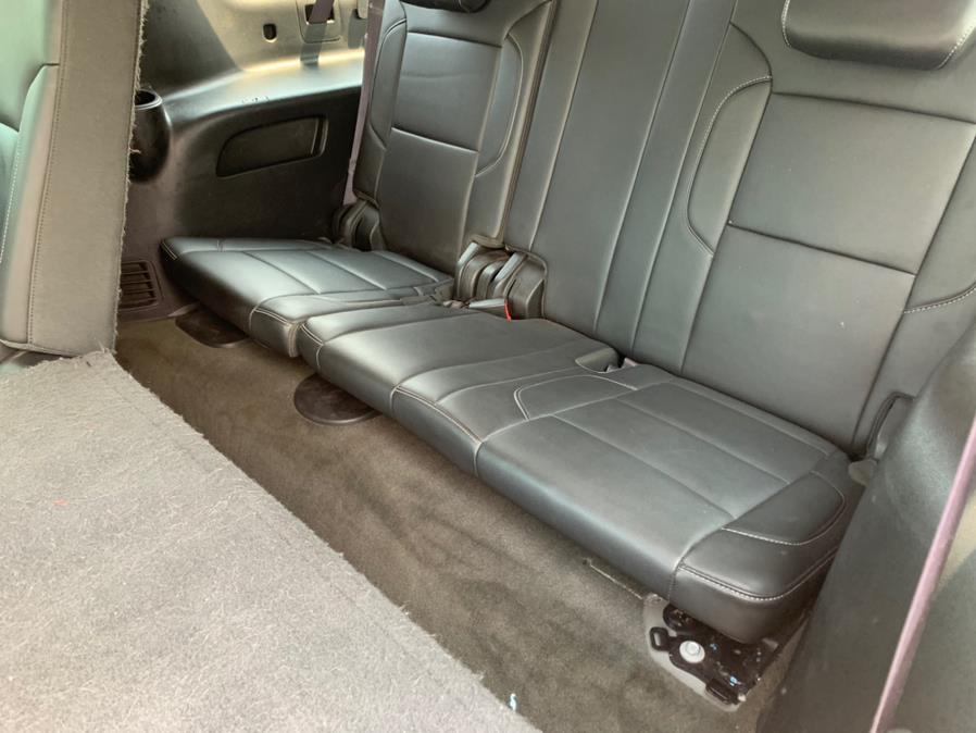 Used Chevrolet Suburban 4WD 4dr LT 2015 | Dealertown Auto Wholesalers. Milford, Connecticut Used Chevrolet Suburban 4WD 4dr LT 2015 | Dealertown Auto Wholesalers. Milford, Connecticut