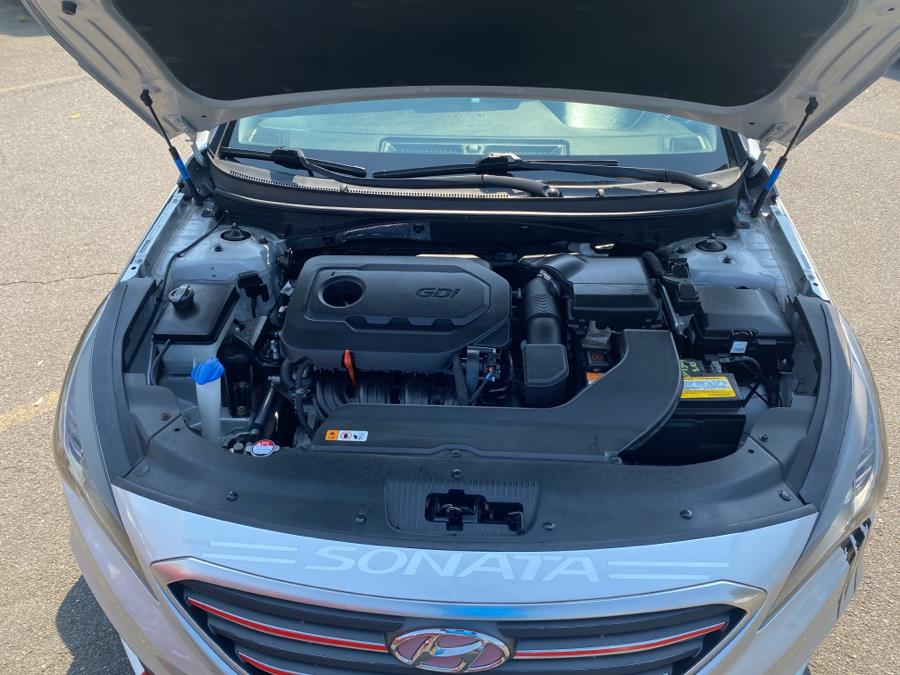 2016 Hyundai Sonata 4dr Sdn 2.4L PZEV, available for sale in Little Ferry, New Jersey | Victoria Preowned Autos Inc. Little Ferry, New Jersey 2016 Hyundai Sonata 4dr Sdn 2.4L PZEV, available for sale in Little Ferry, New Jersey | Victoria Preowned Autos Inc. Little Ferry, New Jersey