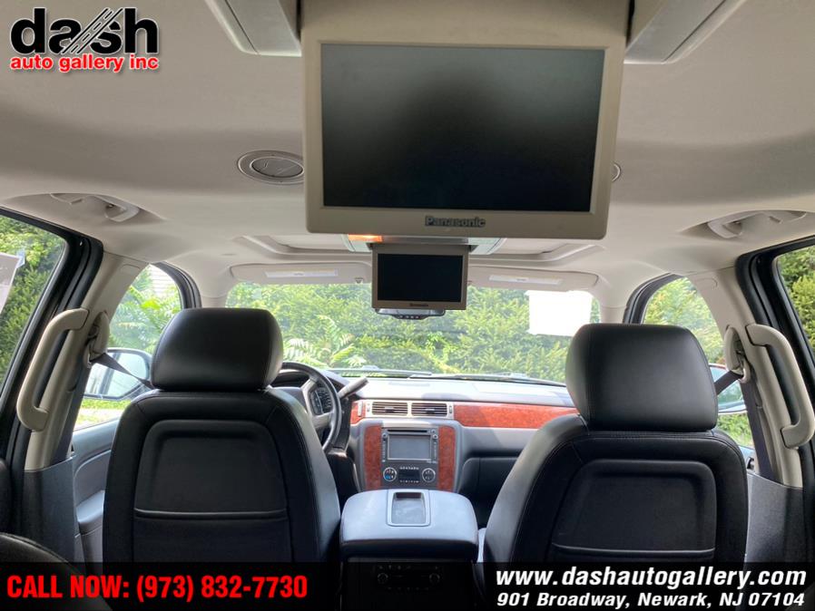 Used Chevrolet Suburban 4WD 4dr 1500 LTZ 2013 | Dash Auto Gallery Inc.. Newark, New Jersey Used Chevrolet Suburban 4WD 4dr 1500 LTZ 2013 | Dash Auto Gallery Inc.. Newark, New Jersey