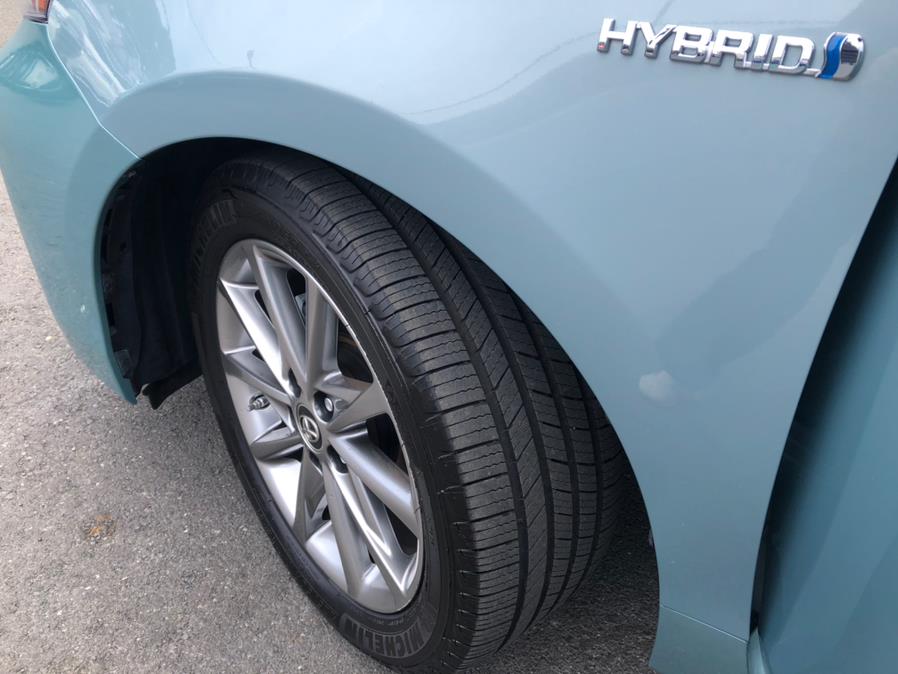 Used Toyota Prius V Five Advanced Tech Pkg 2016 | Green Light Auto Wholesale. Daly City, California Used Toyota Prius V Five Advanced Tech Pkg 2016 | Green Light Auto Wholesale. Daly City, California