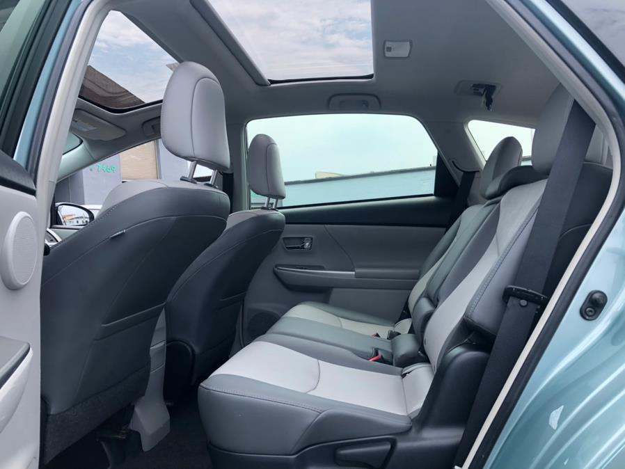 Used Toyota Prius V Five Advanced Tech Pkg 2016 | Green Light Auto Wholesale. Daly City, California Used Toyota Prius V Five Advanced Tech Pkg 2016 | Green Light Auto Wholesale. Daly City, California
