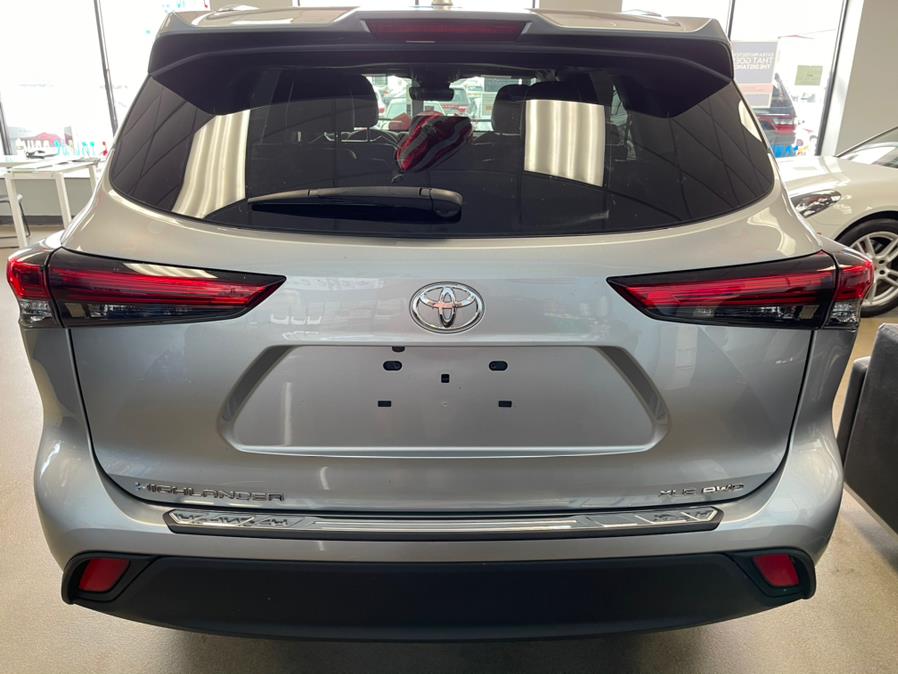 Used Toyota Highlander XLE AWD (Natl) 2020 | 5 Towns Drive. Inwood, New York Used Toyota Highlander XLE AWD (Natl) 2020 | 5 Towns Drive. Inwood, New York