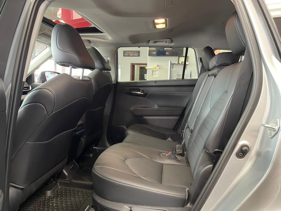 Used Toyota Highlander XLE AWD (Natl) 2020 | 5 Towns Drive. Inwood, New York Used Toyota Highlander XLE AWD (Natl) 2020 | 5 Towns Drive. Inwood, New York