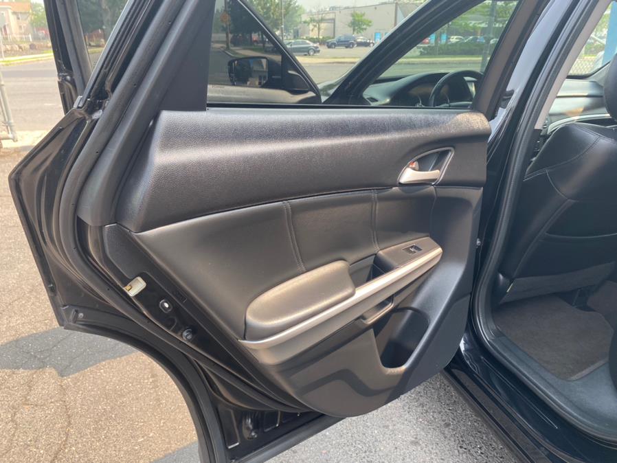 Used Honda Crosstour 4WD V6 5dr EX-L w/Navi 2013 | VEB Auto Sales. Hartford, Connecticut Used Honda Crosstour 4WD V6 5dr EX-L w/Navi 2013 | VEB Auto Sales. Hartford, Connecticut